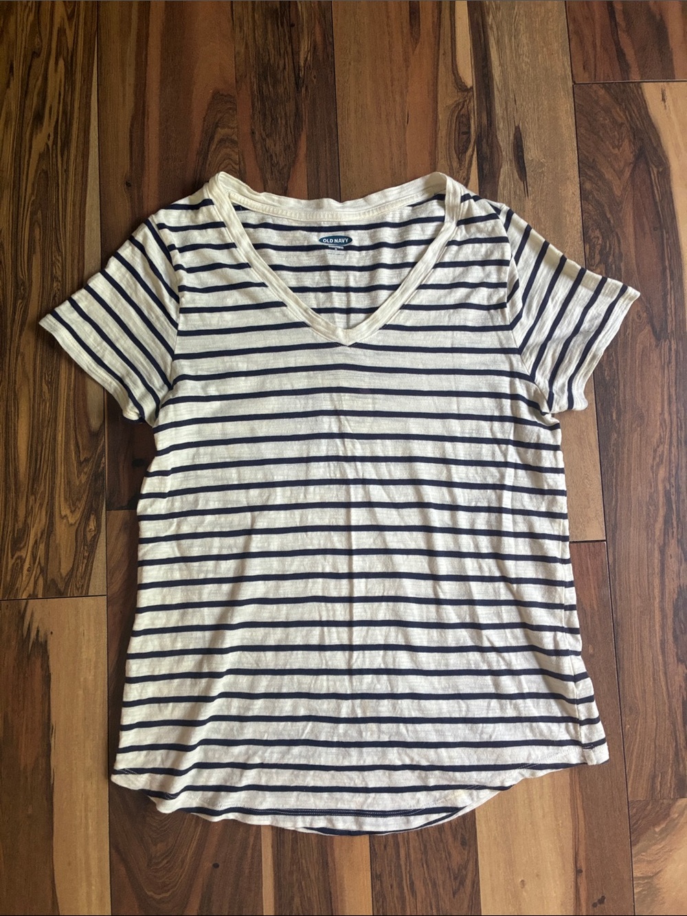 Old Navy Cream and Navy Striped V-Neck Short Sleeve Tee